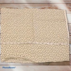 ½ yd Tiny print Christmas Holly Fabric